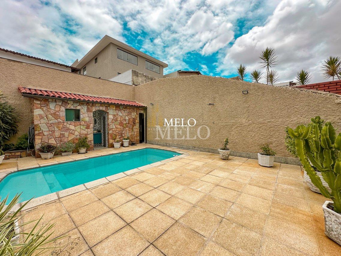 Belíssima casa a venda no Santa Branca por R$1.450.000,00 - Belo Horizonte - 