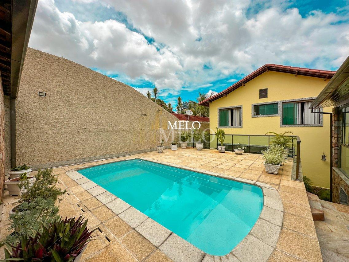 Belíssima casa a venda no Santa Branca por R$1.450.000,00 - Belo Horizonte - 