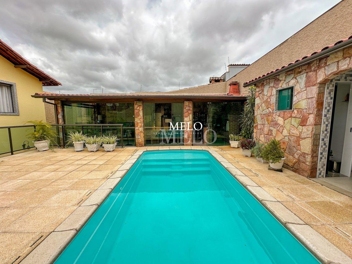 Belíssima casa a venda no Santa Branca por R$1.450.000,00 - Belo Horizonte - 