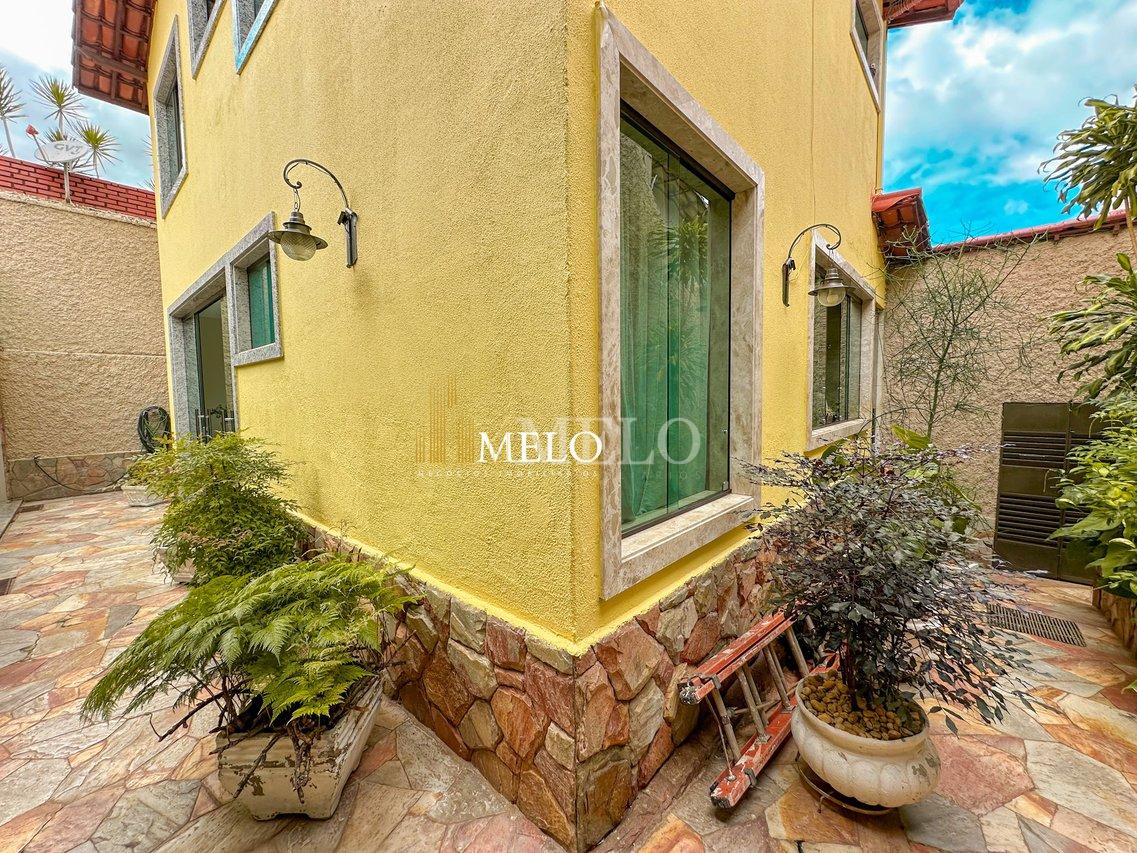 Belíssima casa a venda no Santa Branca por R$1.450.000,00 - Belo Horizonte - 