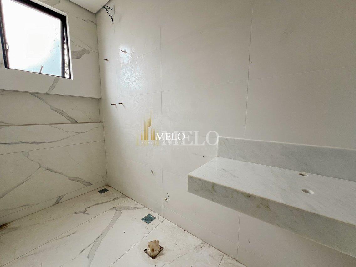 Belíssima casa Geminada Duplex a venda no Planalto por R$750.000,00 - Belo Horizonte - 