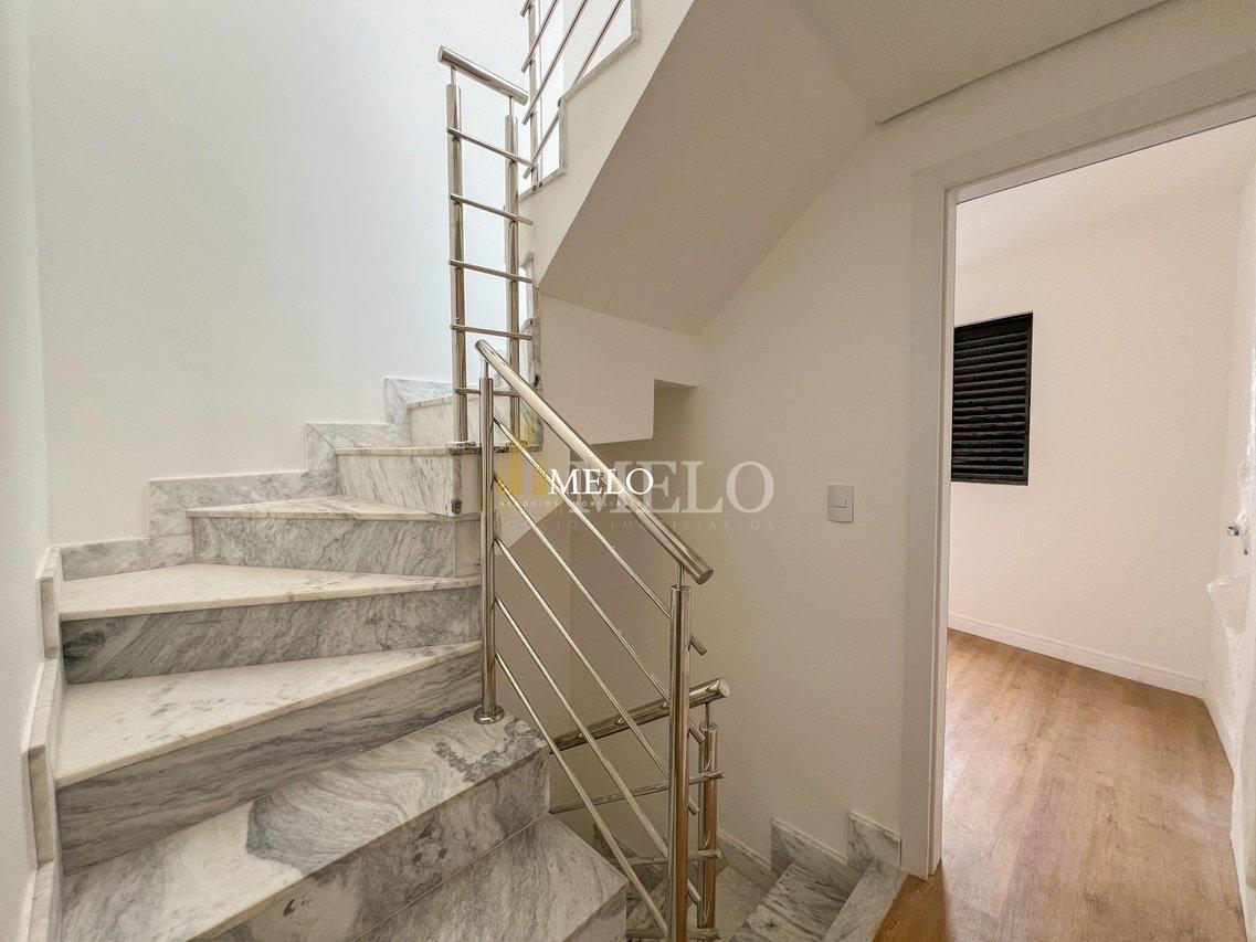 Belíssima casa Geminada Duplex a venda no Planalto por R$750.000,00 - Belo Horizonte - 