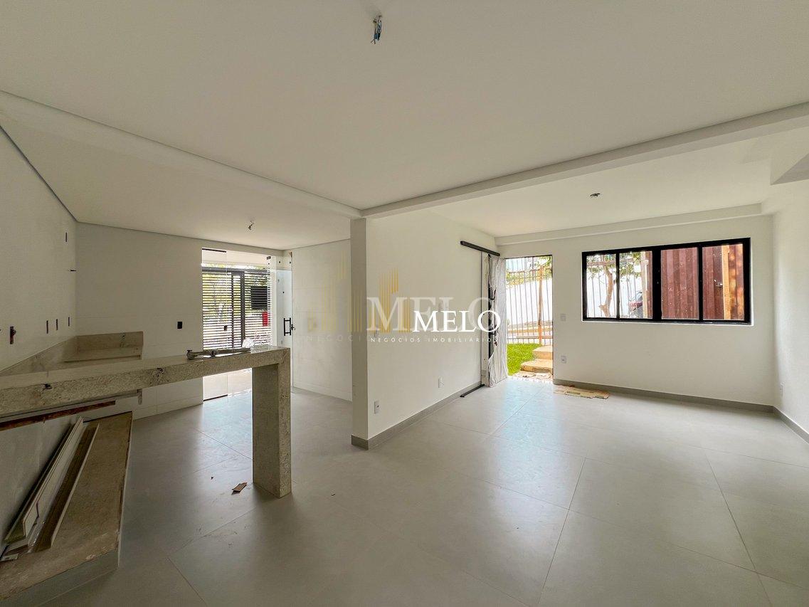 Belíssima Casa Geminada a venda no Planalto por R$700.000,00 - Belo Horizonte - 