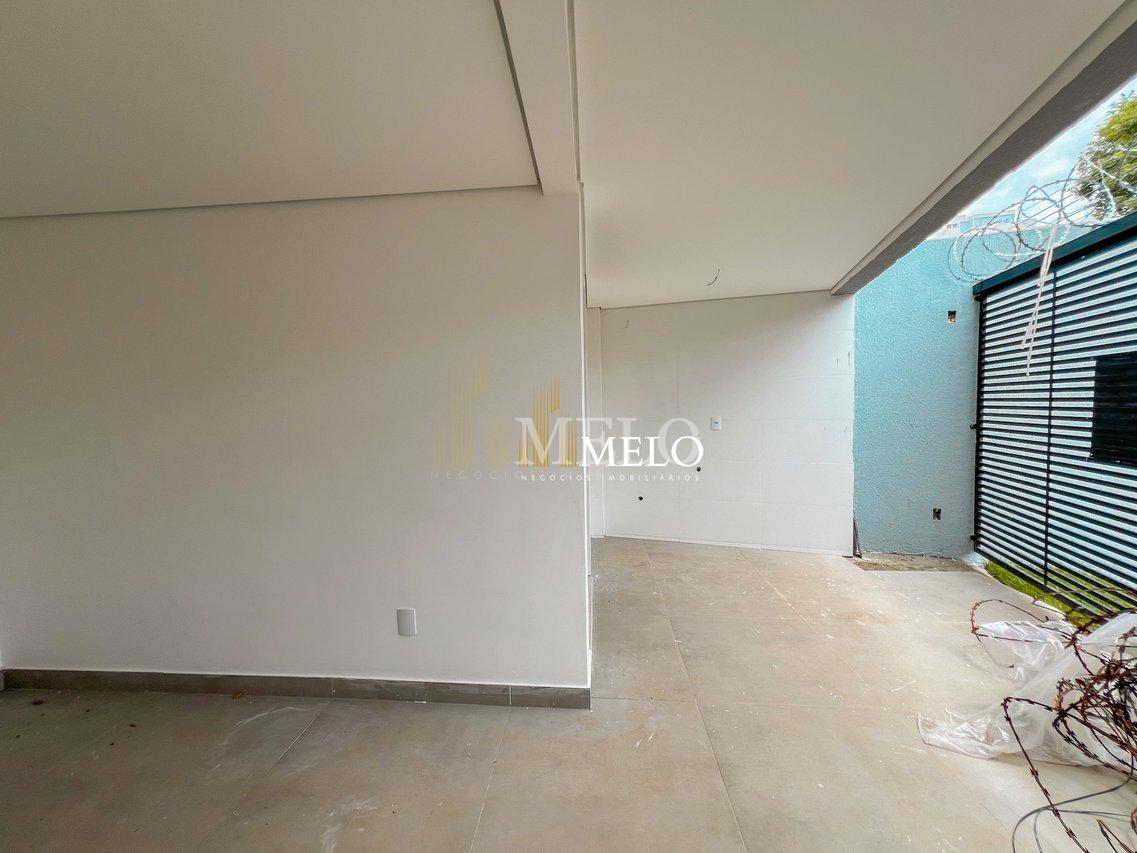 Belíssima Casa Geminada a venda no Planalto por R$700.000,00 - Belo Horizonte - 