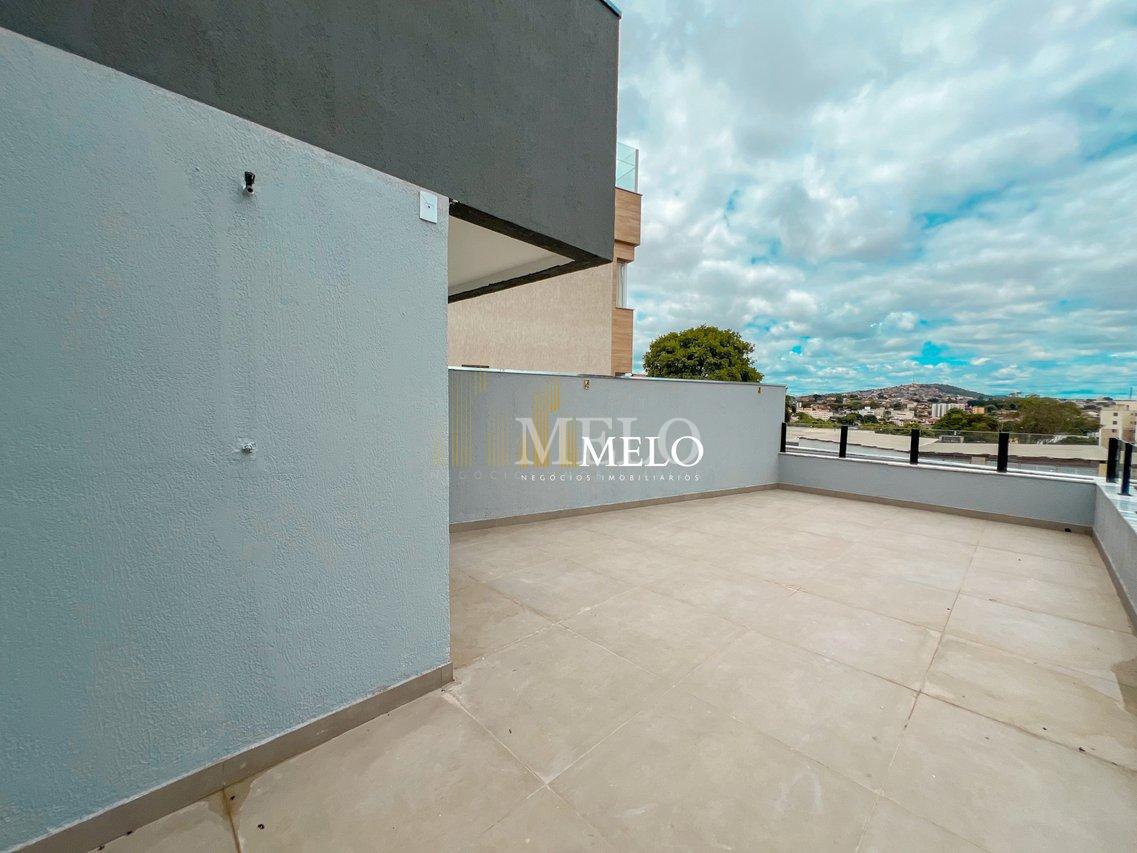 Belíssima Casa Geminada a venda no Planalto por R$700.000,00 - Belo Horizonte - 