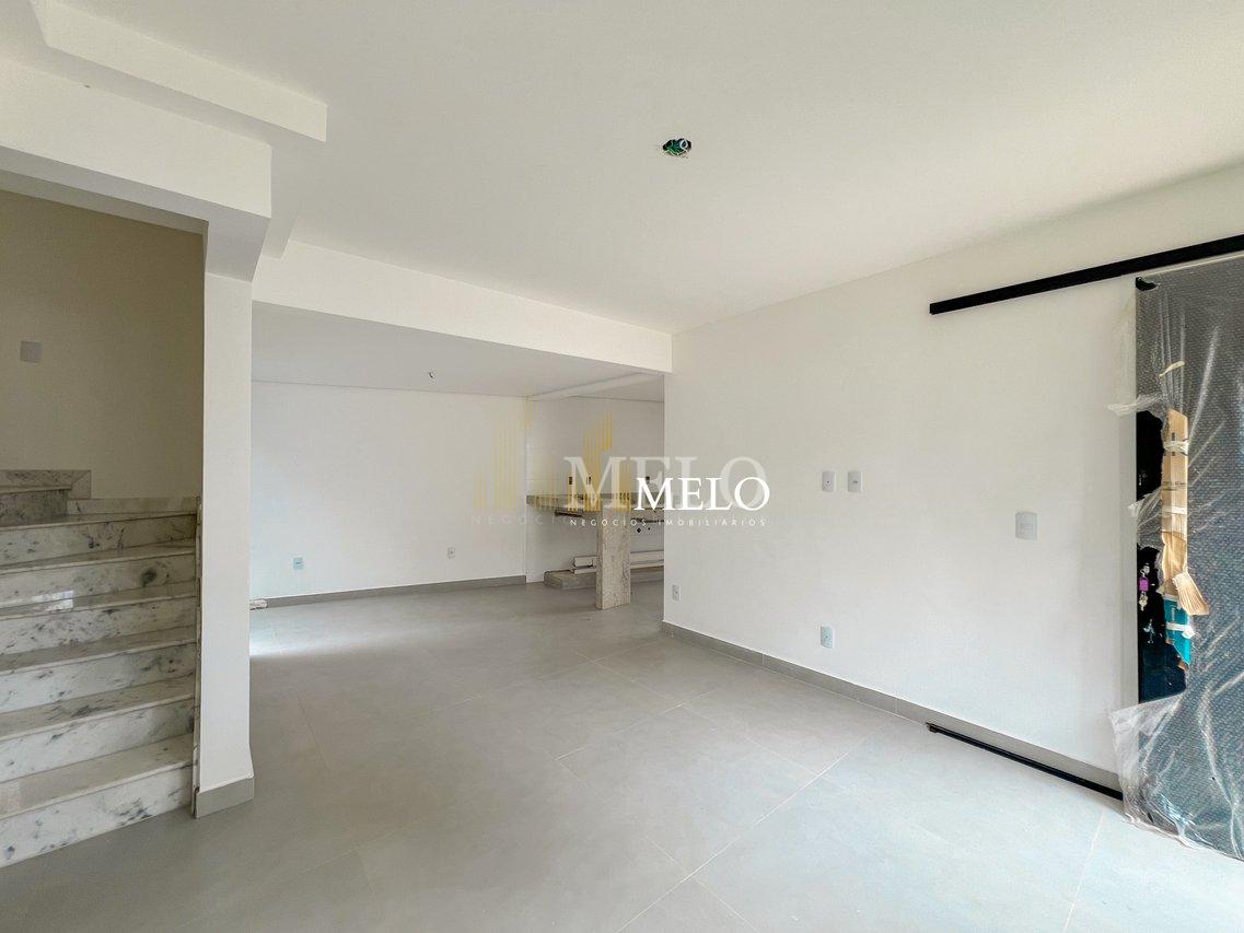 Belíssima Casa Geminada a venda no Planalto por R$700.000,00 - Belo Horizonte - 