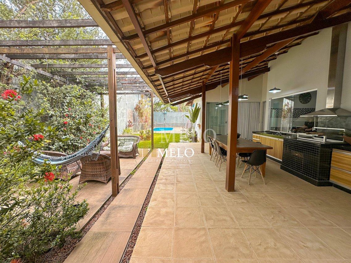 Belíssima casa a venda no Trevo/Pampulha por R$2.000.000,00 - Belo Horizonte - 