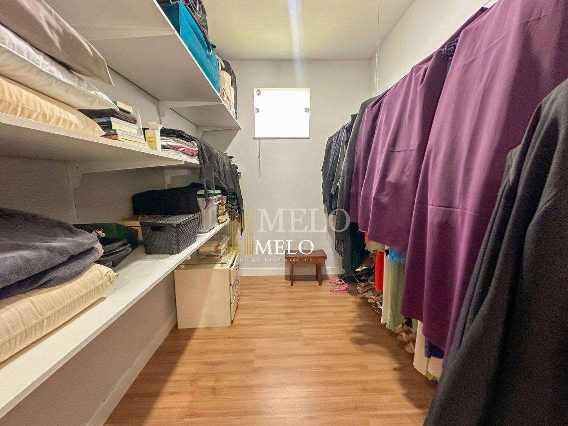 Belíssima casa a venda no Trevo/Pampulha por R$2.000.000,00 - Belo Horizonte - 
