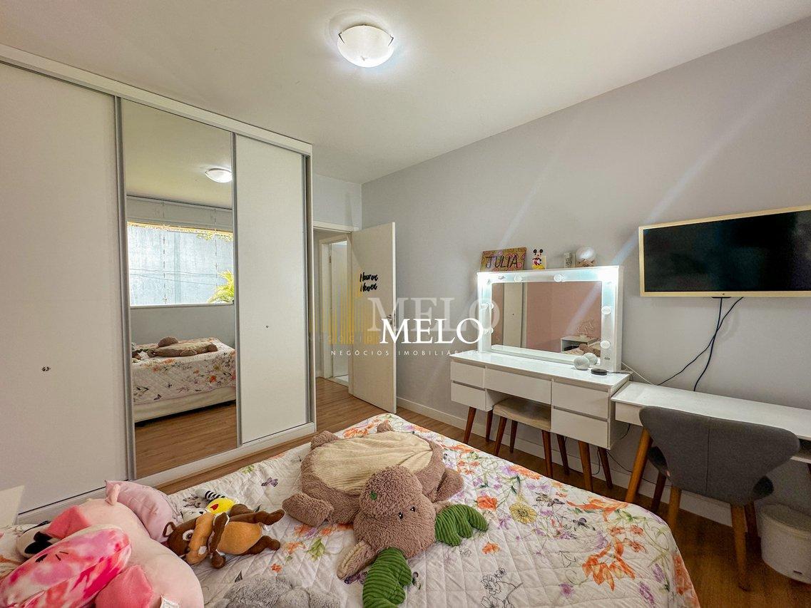 Belíssima casa a venda no Trevo/Pampulha por R$2.000.000,00 - Belo Horizonte - 