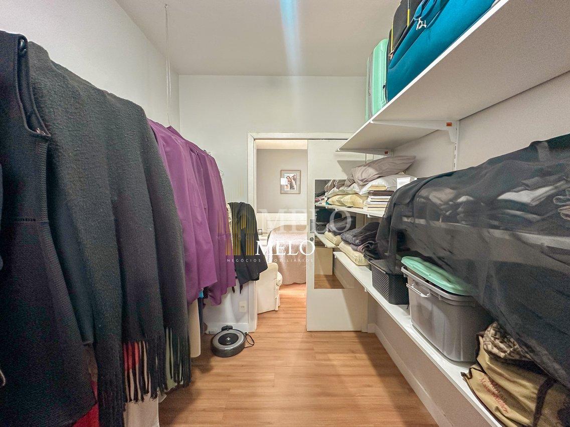Belíssima casa a venda no Trevo/Pampulha por R$2.000.000,00 - Belo Horizonte - 
