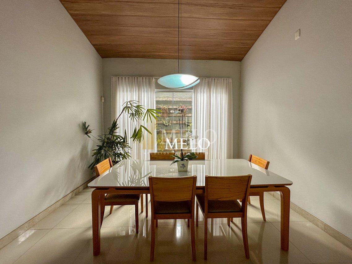 Belíssima casa a venda no Trevo/Pampulha por R$2.000.000,00 - Belo Horizonte - 