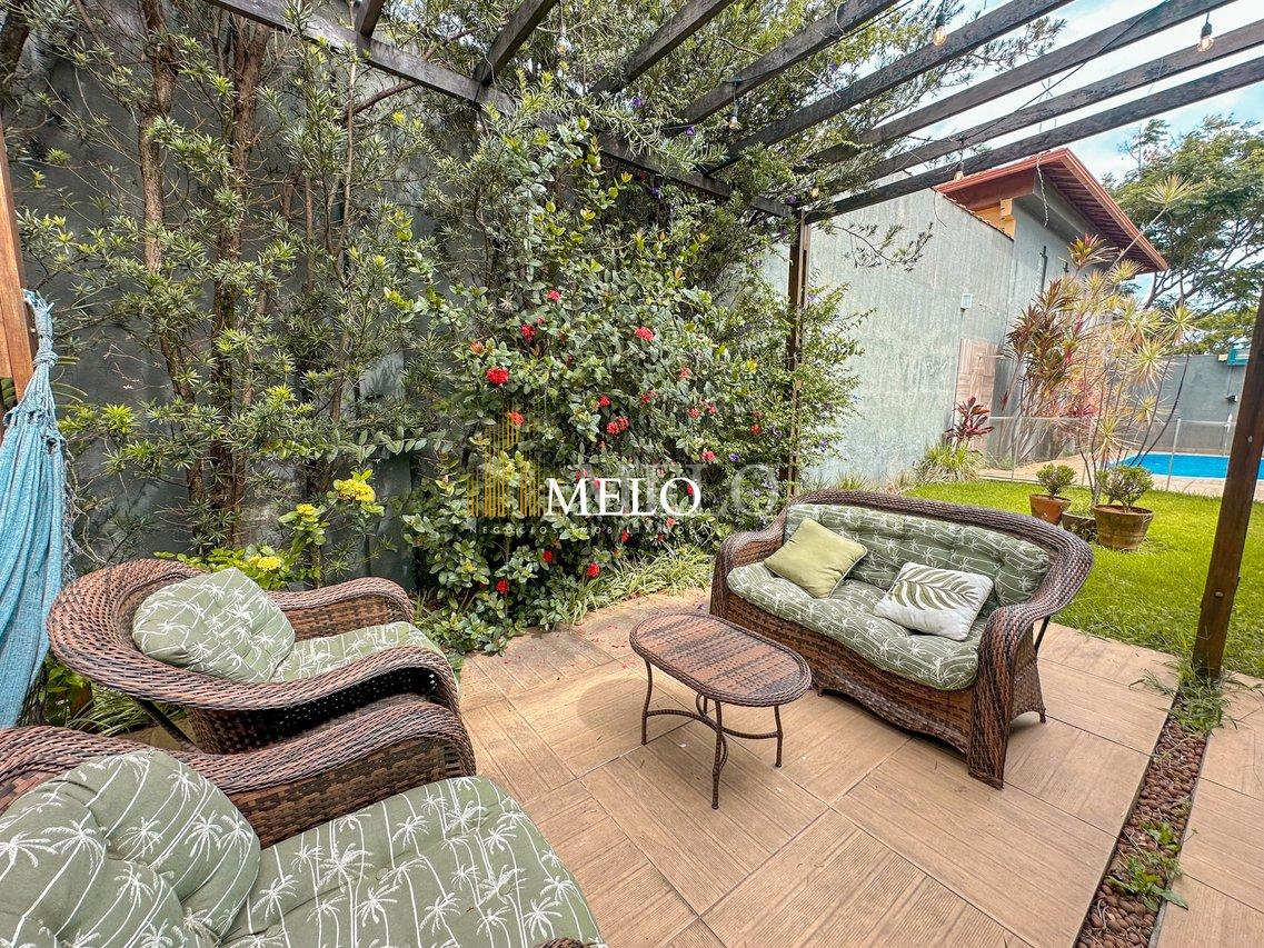 Belíssima casa a venda no Trevo/Pampulha por R$2.000.000,00 - Belo Horizonte - 