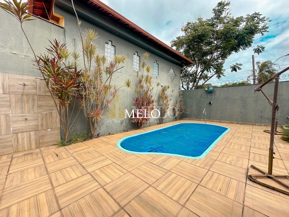 Belíssima casa a venda no Trevo/Pampulha por R$2.000.000,00 - Belo Horizonte - 