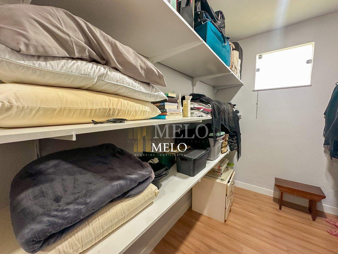 Belíssima casa a venda no Trevo/Pampulha por R$2.000.000,00 - Belo Horizonte - 