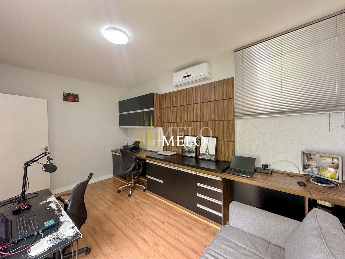 Belíssima casa a venda no Trevo/Pampulha por R$2.000.000,00 - Belo Horizonte - 