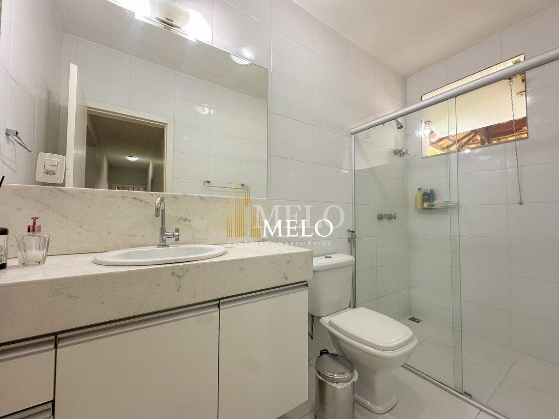 Belíssima casa a venda no Trevo/Pampulha por R$2.000.000,00 - Belo Horizonte - 