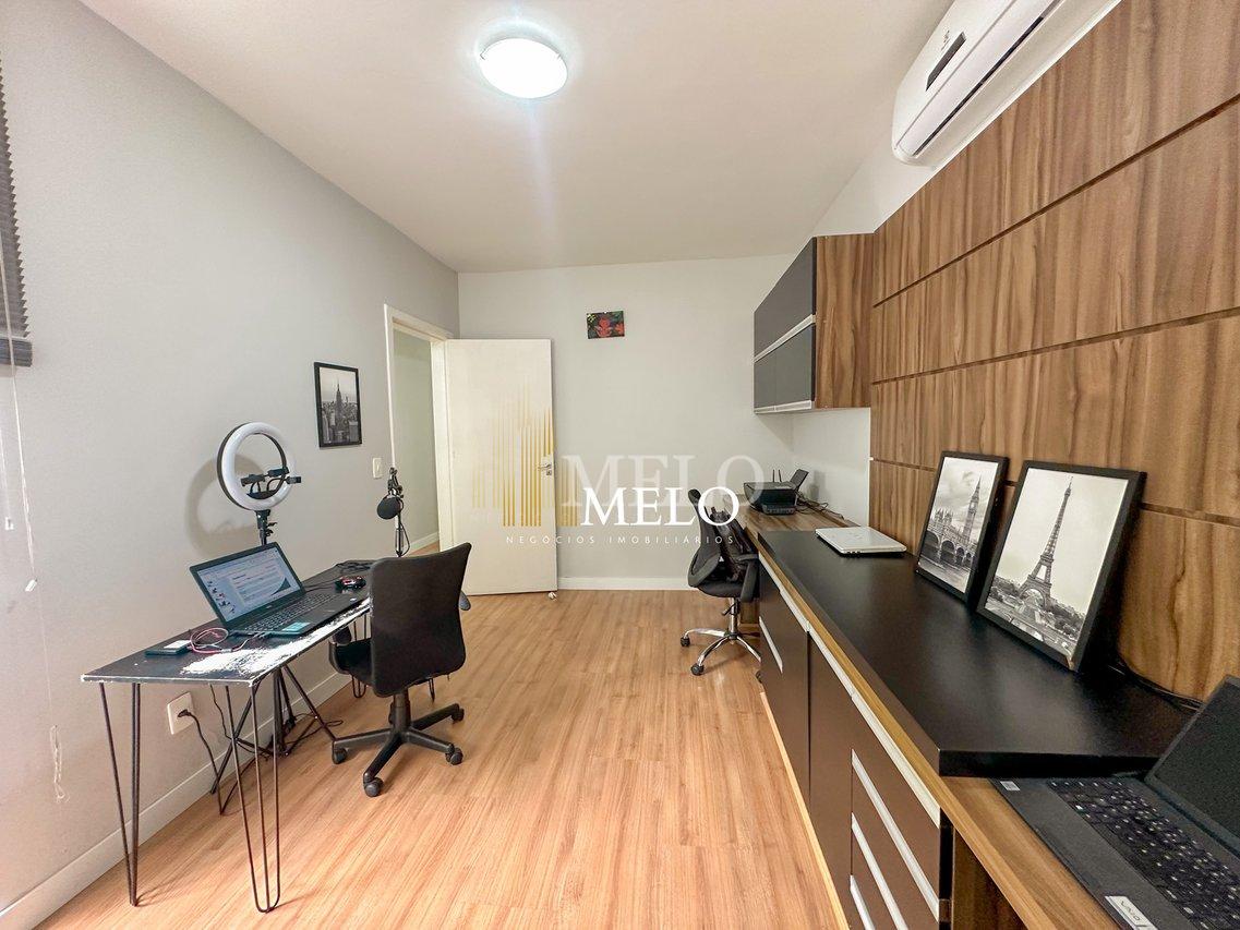 Belíssima casa a venda no Trevo/Pampulha por R$2.000.000,00 - Belo Horizonte - 