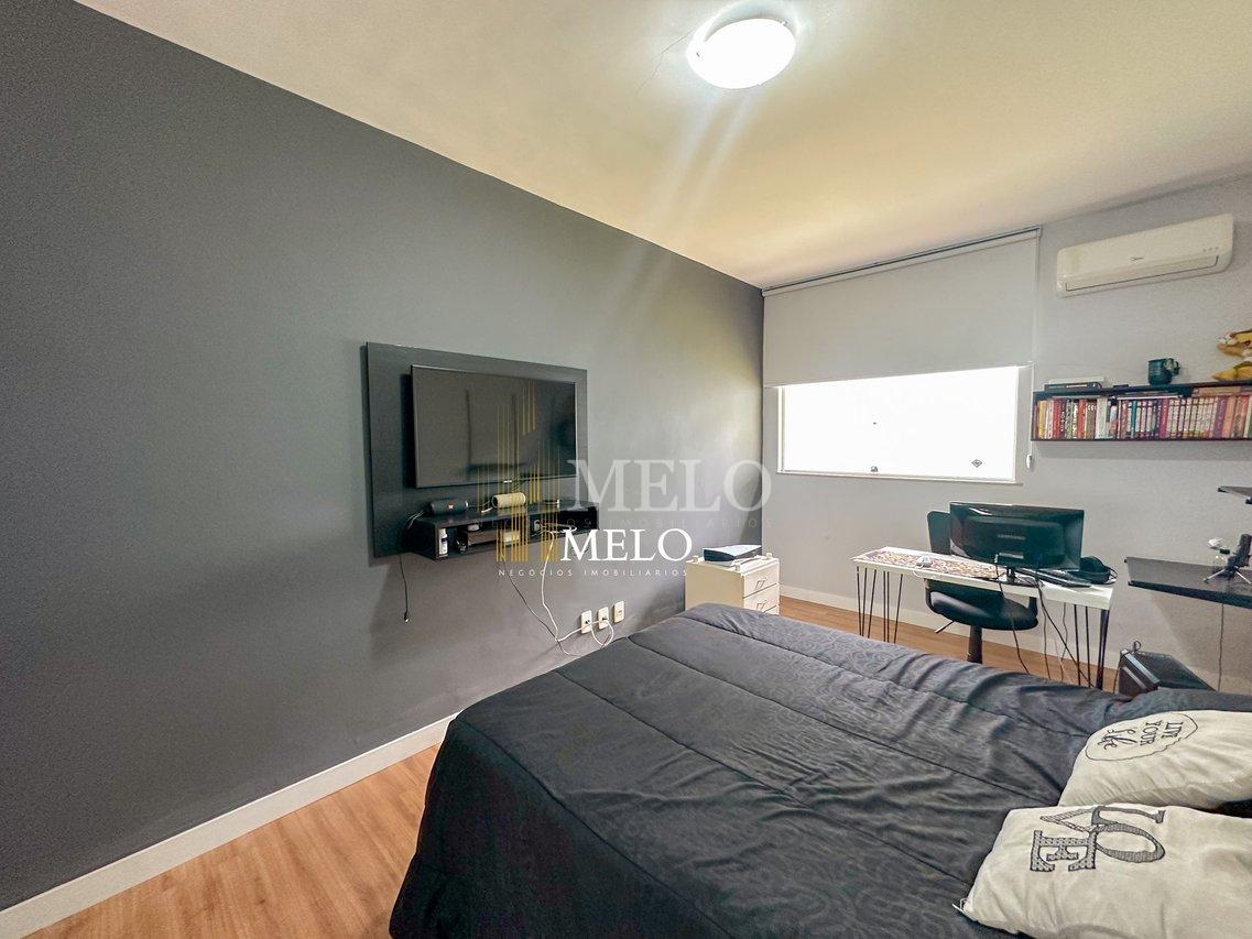 Belíssima casa a venda no Trevo/Pampulha por R$2.000.000,00 - Belo Horizonte - 