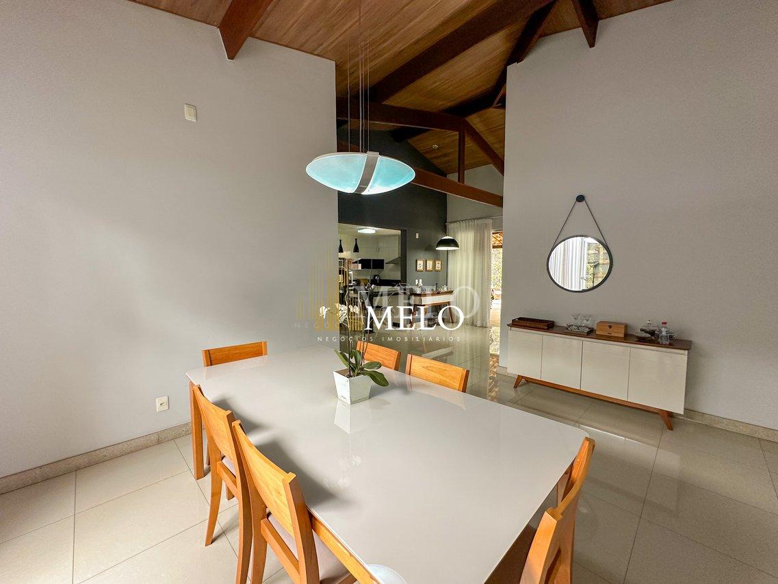 Belíssima casa a venda no Trevo/Pampulha por R$2.000.000,00 - Belo Horizonte - 