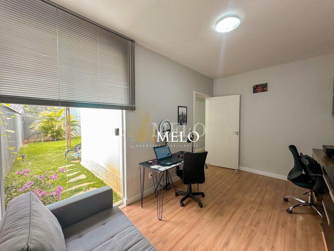 Belíssima casa a venda no Trevo/Pampulha por R$2.000.000,00 - Belo Horizonte - 