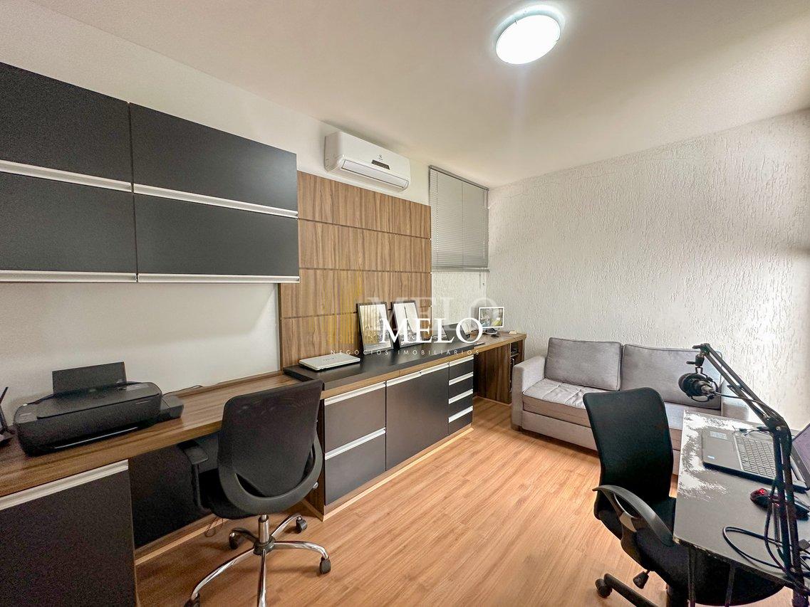 Belíssima casa a venda no Trevo/Pampulha por R$2.000.000,00 - Belo Horizonte - 
