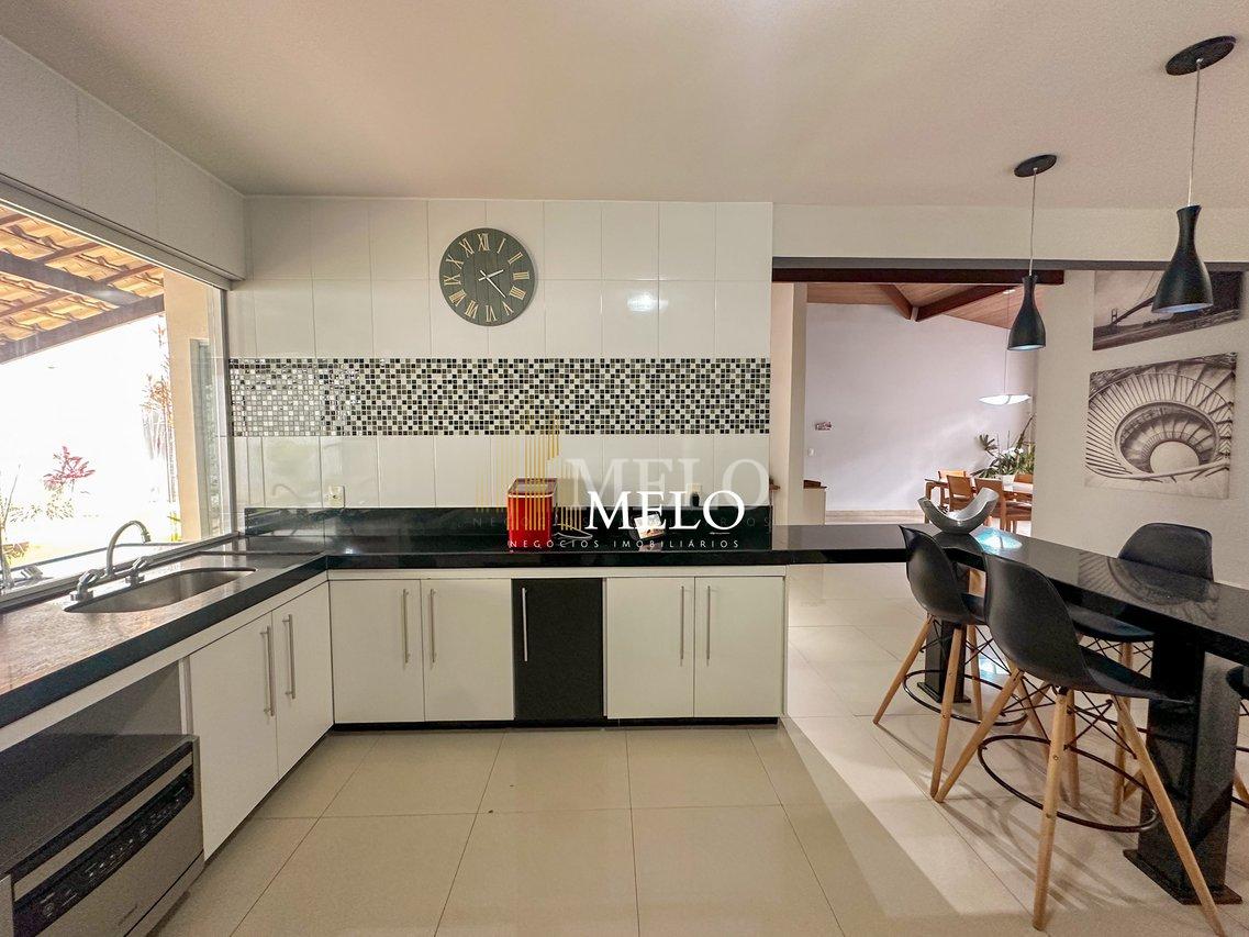 Belíssima casa a venda no Trevo/Pampulha por R$2.000.000,00 - Belo Horizonte - 