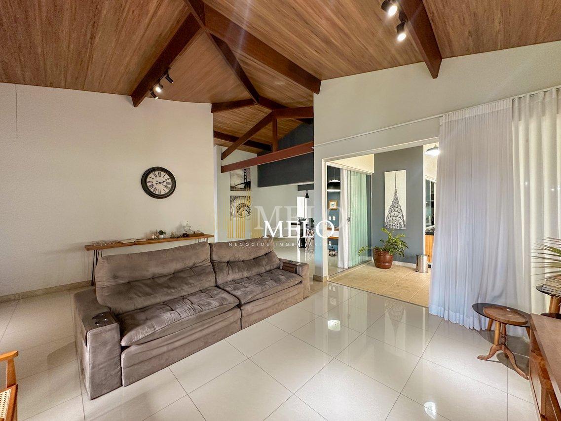 Belíssima casa a venda no Trevo/Pampulha por R$2.000.000,00 - Belo Horizonte - 