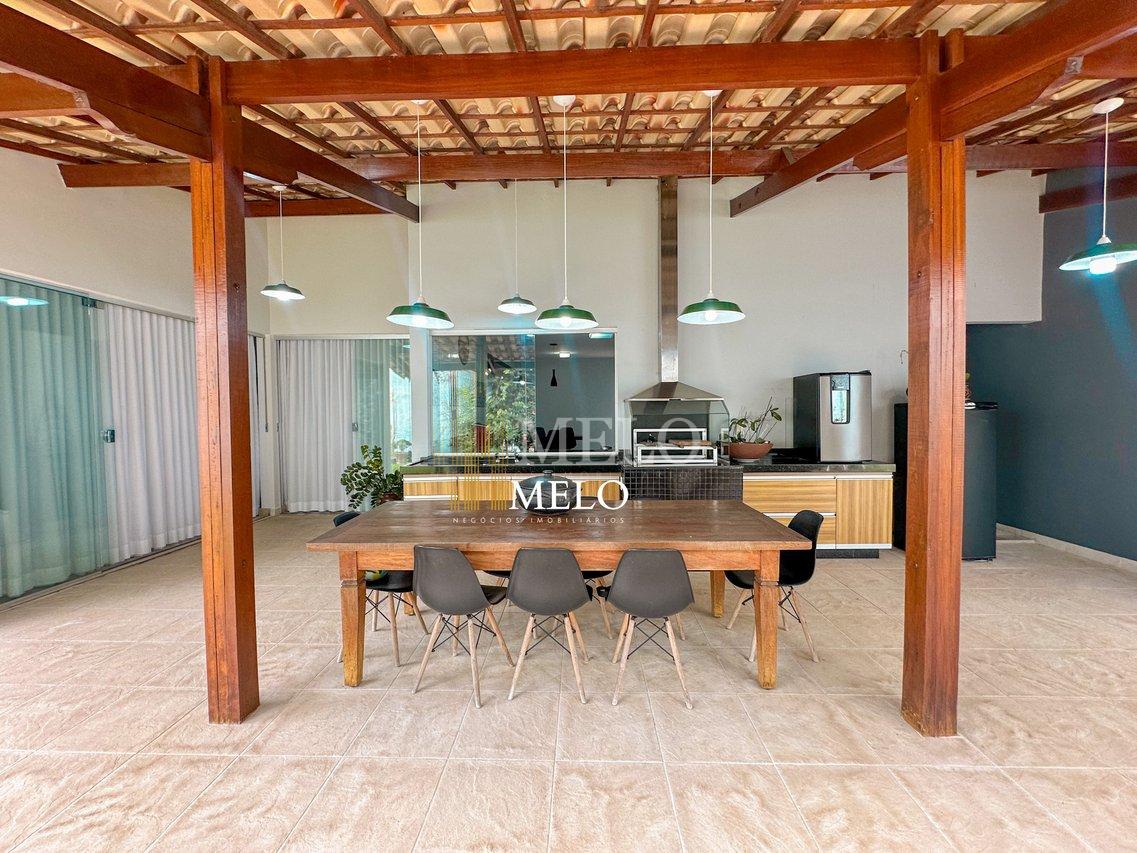Belíssima casa a venda no Trevo/Pampulha por R$2.000.000,00 - Belo Horizonte - 