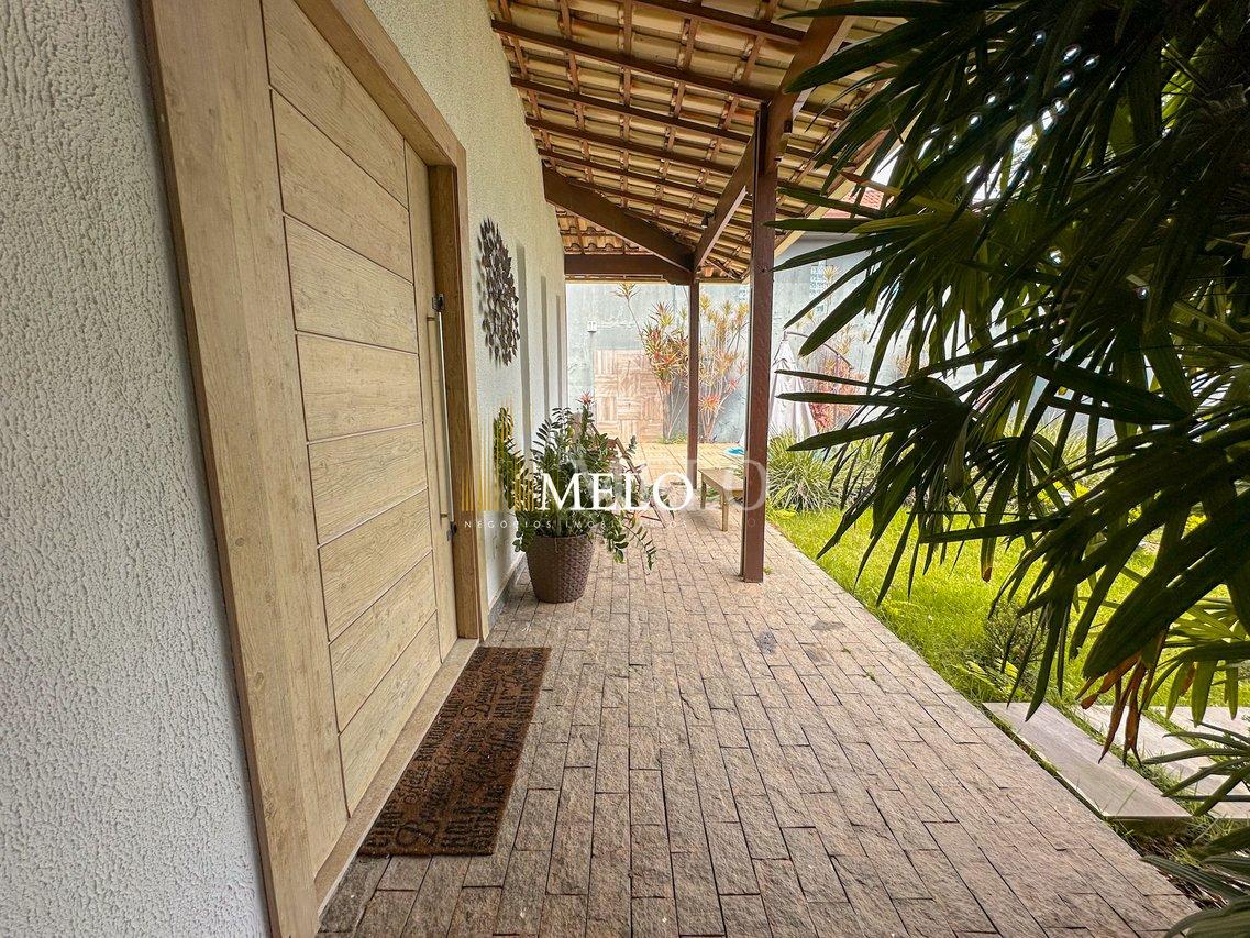 Belíssima casa a venda no Trevo/Pampulha por R$2.000.000,00 - Belo Horizonte - 