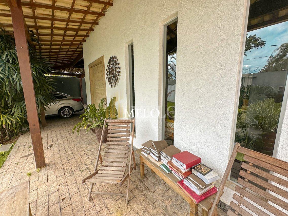Belíssima casa a venda no Trevo/Pampulha por R$2.000.000,00 - Belo Horizonte - 
