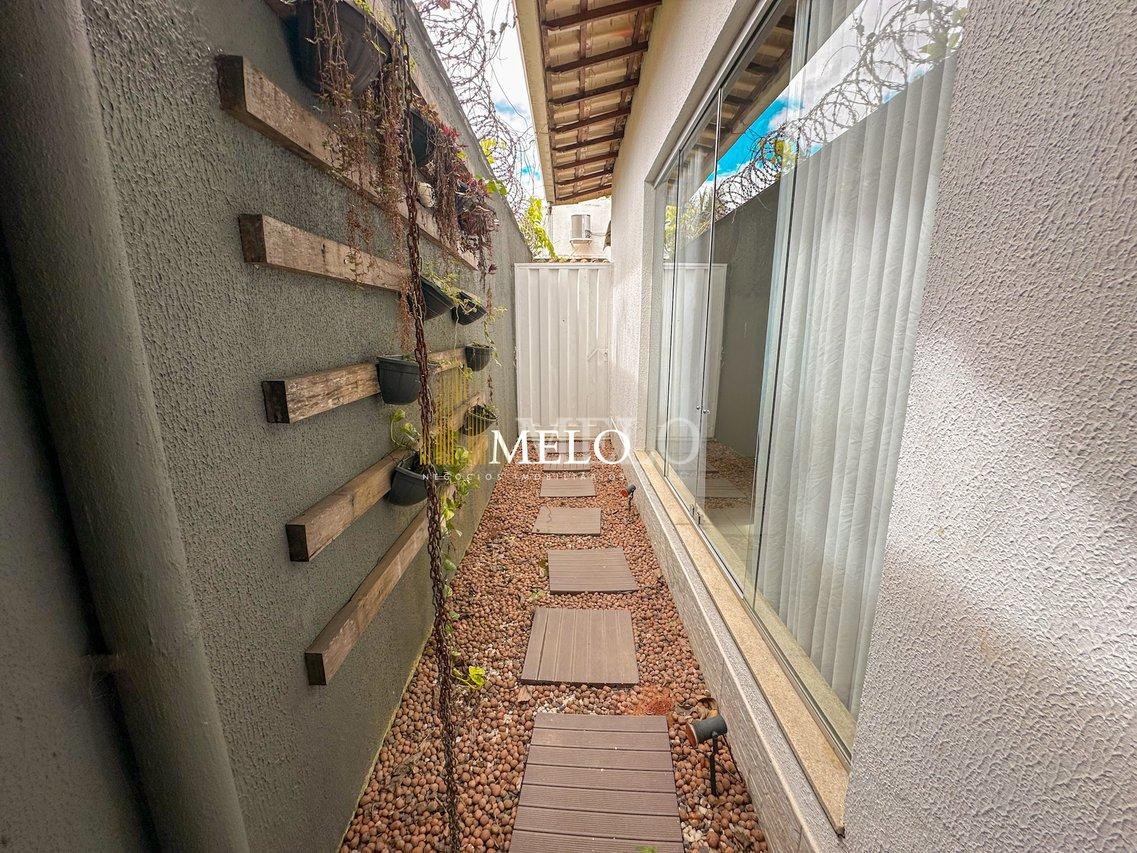 Belíssima casa a venda no Trevo/Pampulha por R$2.000.000,00 - Belo Horizonte - 