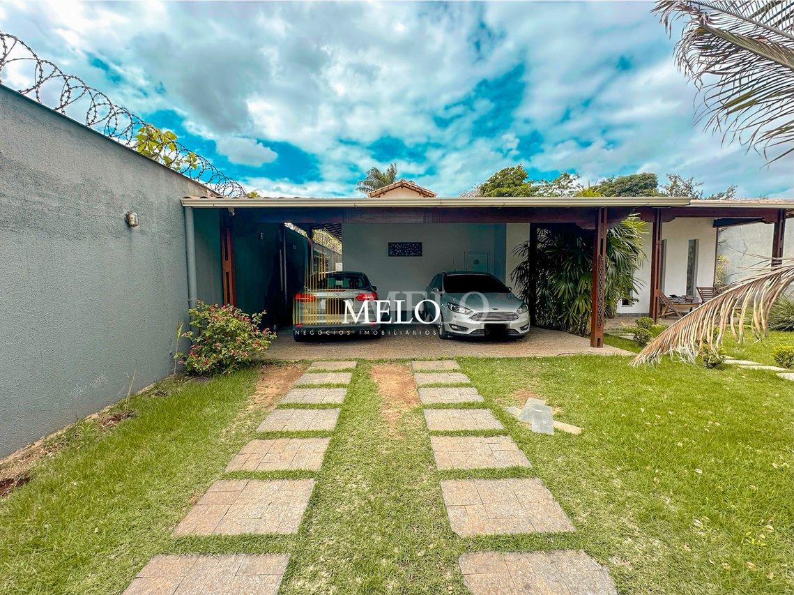 Belíssima casa a venda no Trevo/Pampulha por R$2.000.000,00 - Belo Horizonte - 