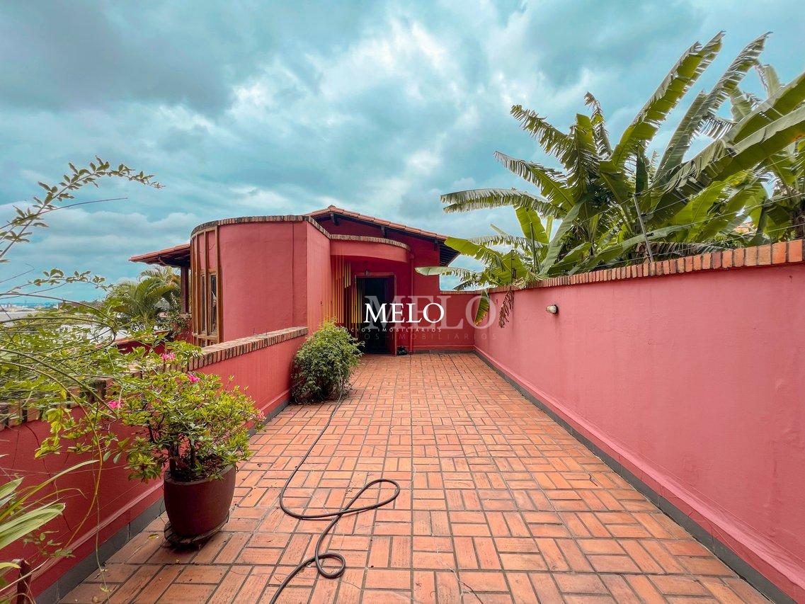 Belíssima casa a venda no Santa Amélia por R$1.990.000,00 - Belo Horizonte - 