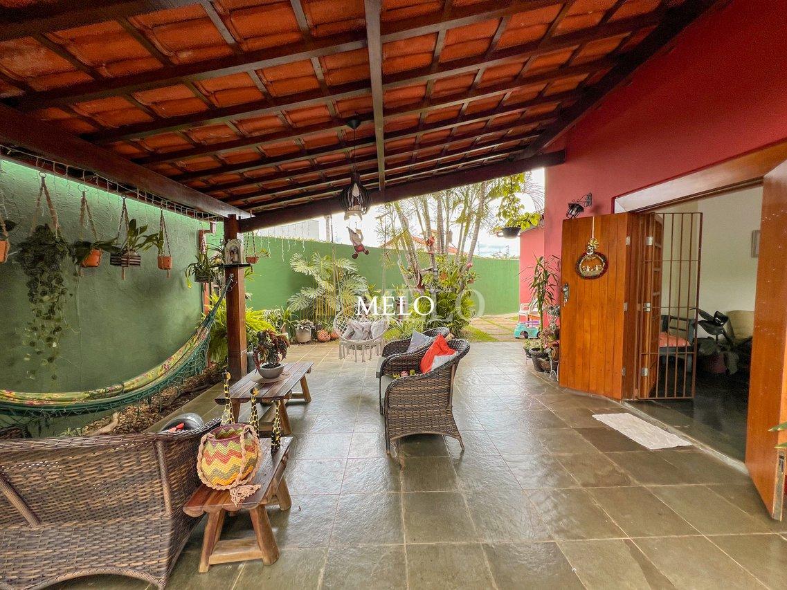 Belíssima casa a venda no Santa Amélia por R$1.990.000,00 - Belo Horizonte - 