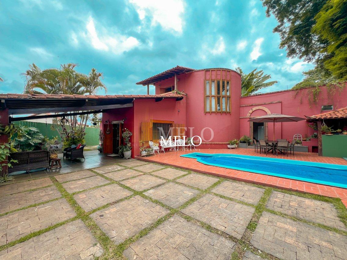 Belíssima casa a venda no Santa Amélia por R$1.990.000,00 - Belo Horizonte - 