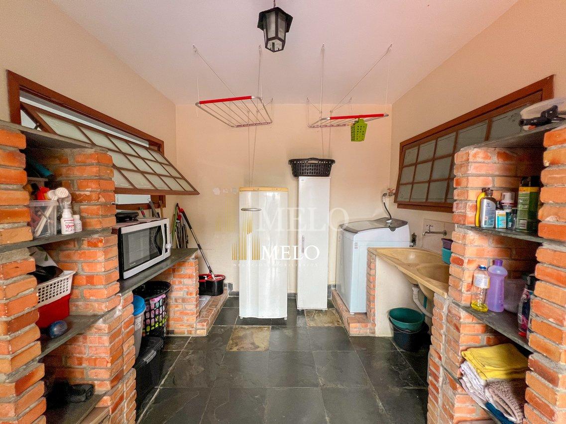 Belíssima casa a venda no Santa Amélia por R$1.990.000,00 - Belo Horizonte - 
