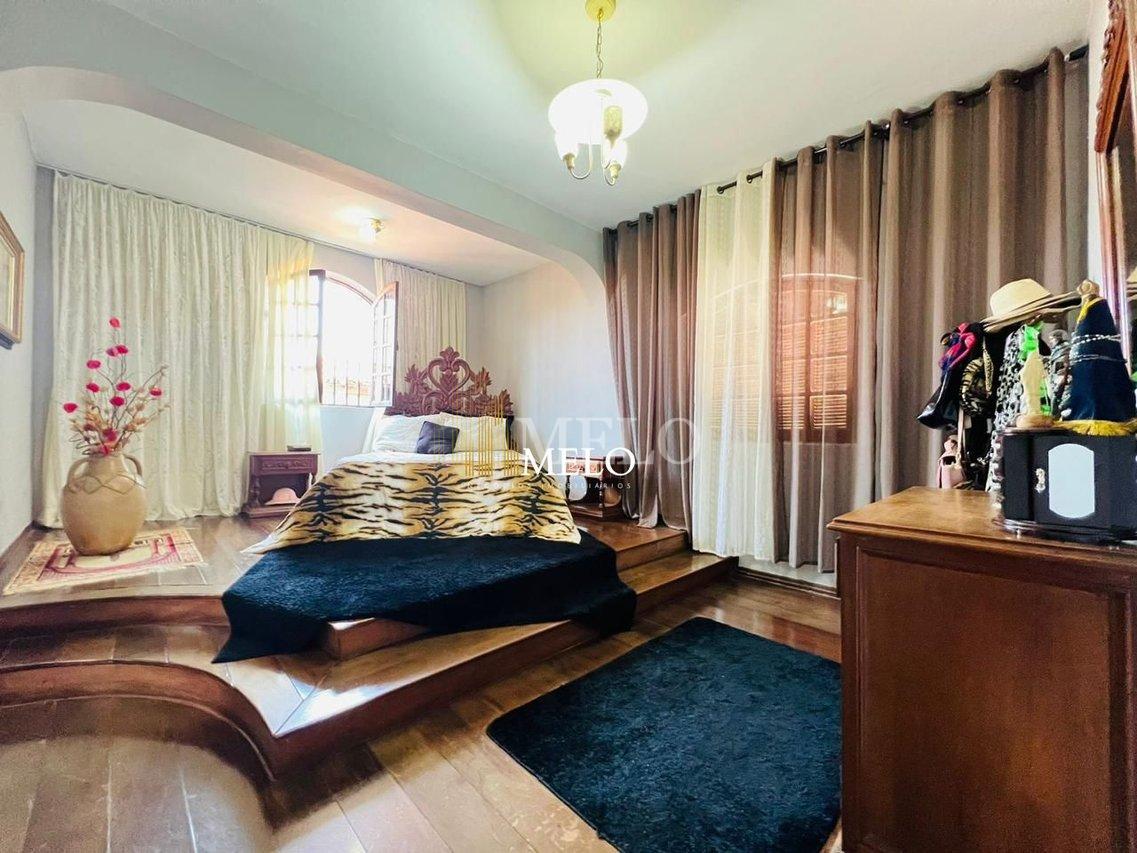 Belíssima casa 04 quartos a venda no Santa Amélia por R$ 1.300.000,00 - Belo Horizonte - 