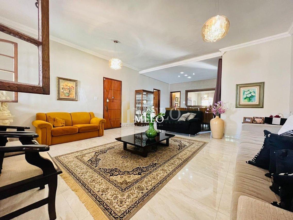 Belíssima casa 04 quartos a venda no Santa Amélia por R$ 1.300.000,00 - Belo Horizonte - 
