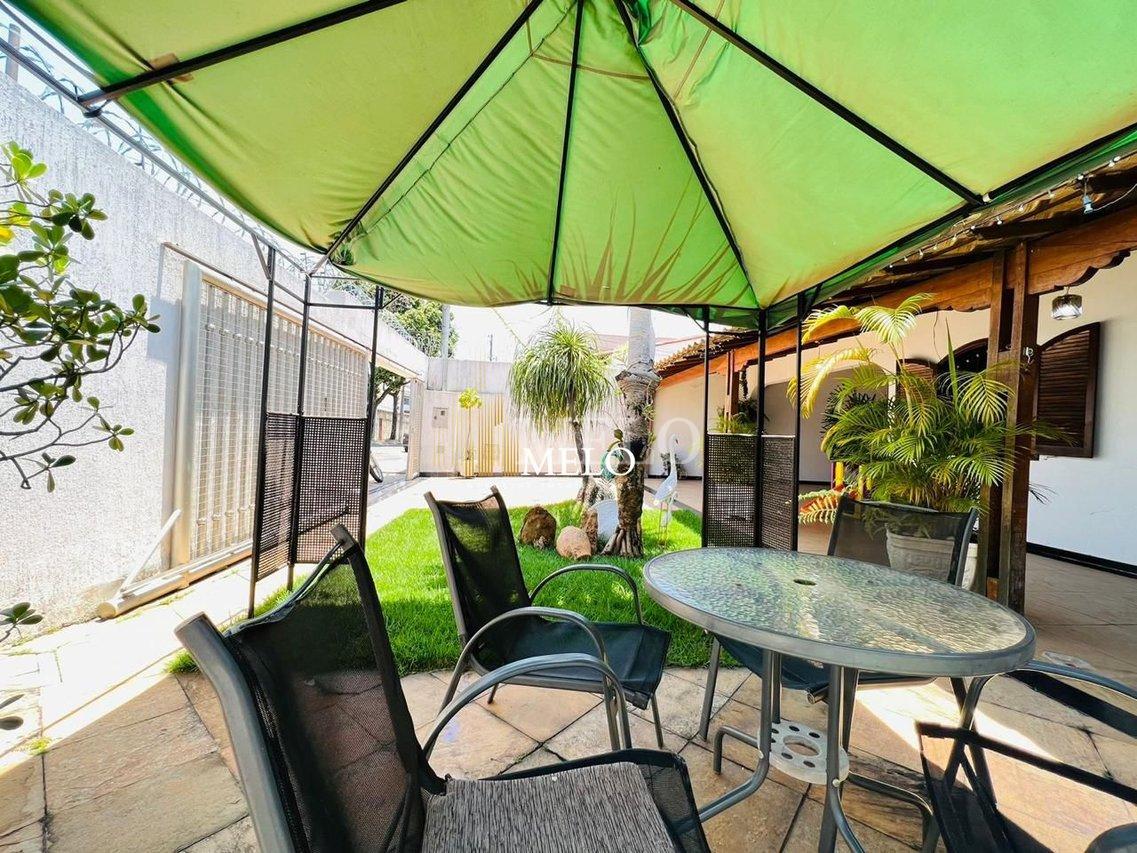 Belíssima casa 04 quartos a venda no Santa Amélia por R$ 1.300.000,00 - Belo Horizonte - 