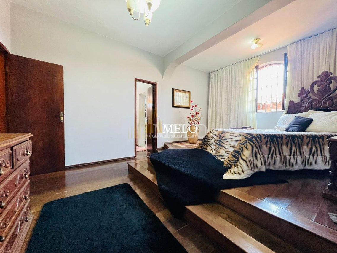 Belíssima casa 04 quartos a venda no Santa Amélia por R$ 1.300.000,00 - Belo Horizonte - 