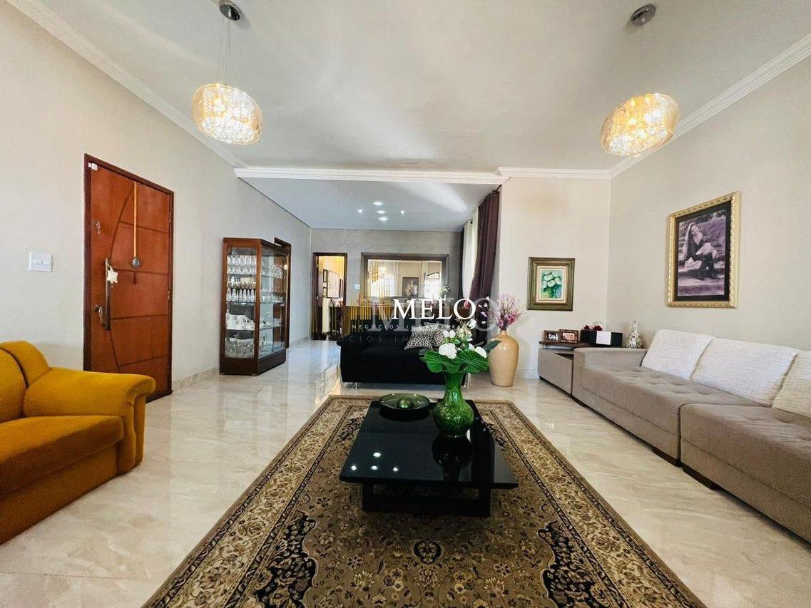 Belíssima casa 04 quartos a venda no Santa Amélia por R$ 1.300.000,00 - Belo Horizonte - 