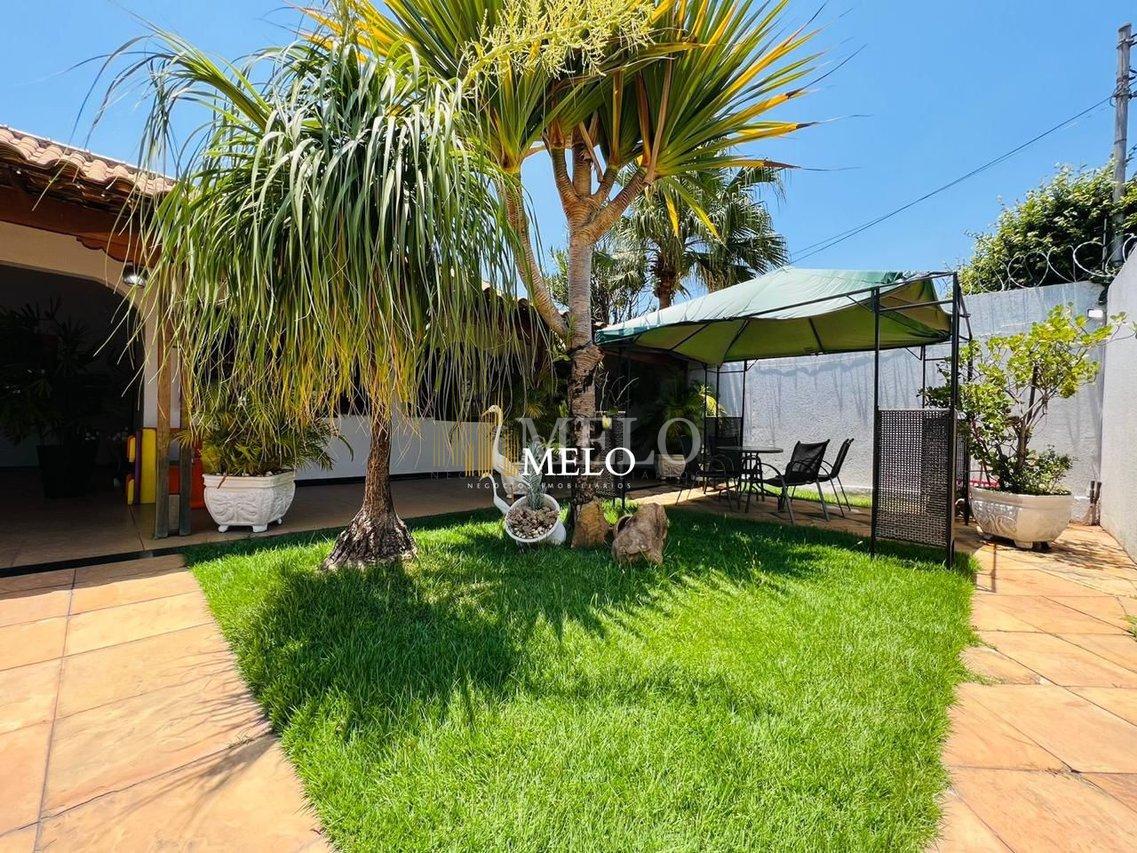 Belíssima casa 04 quartos a venda no Santa Amélia por R$ 1.300.000,00 - Belo Horizonte - 