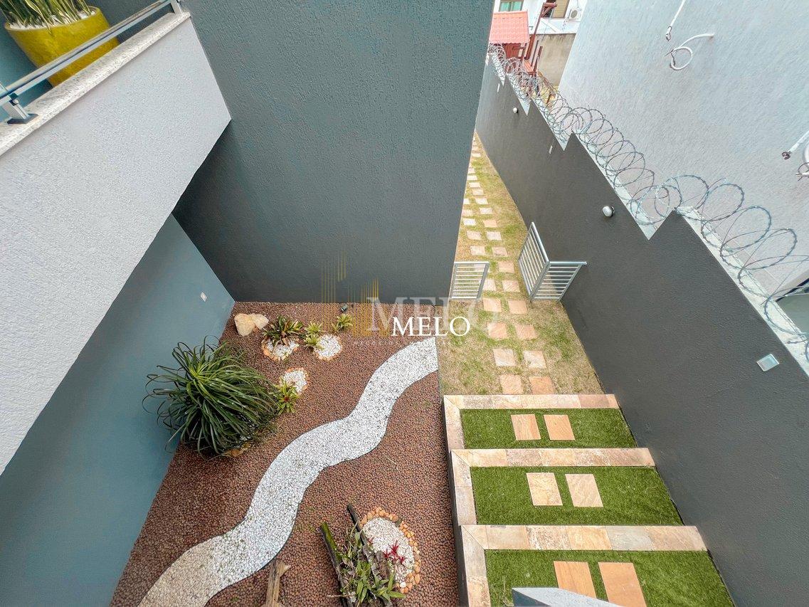 Belíssima casa a venda no TREVO por R$1.420.000,00 - Belo Horizonte - 