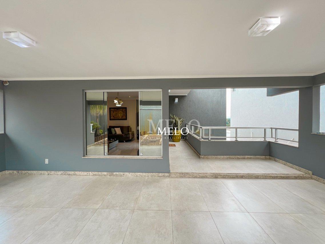 Belíssima casa a venda no TREVO por R$1.420.000,00 - Belo Horizonte - 