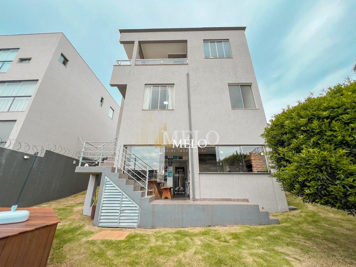 Belíssima casa a venda no TREVO por R$1.420.000,00 - Belo Horizonte - 