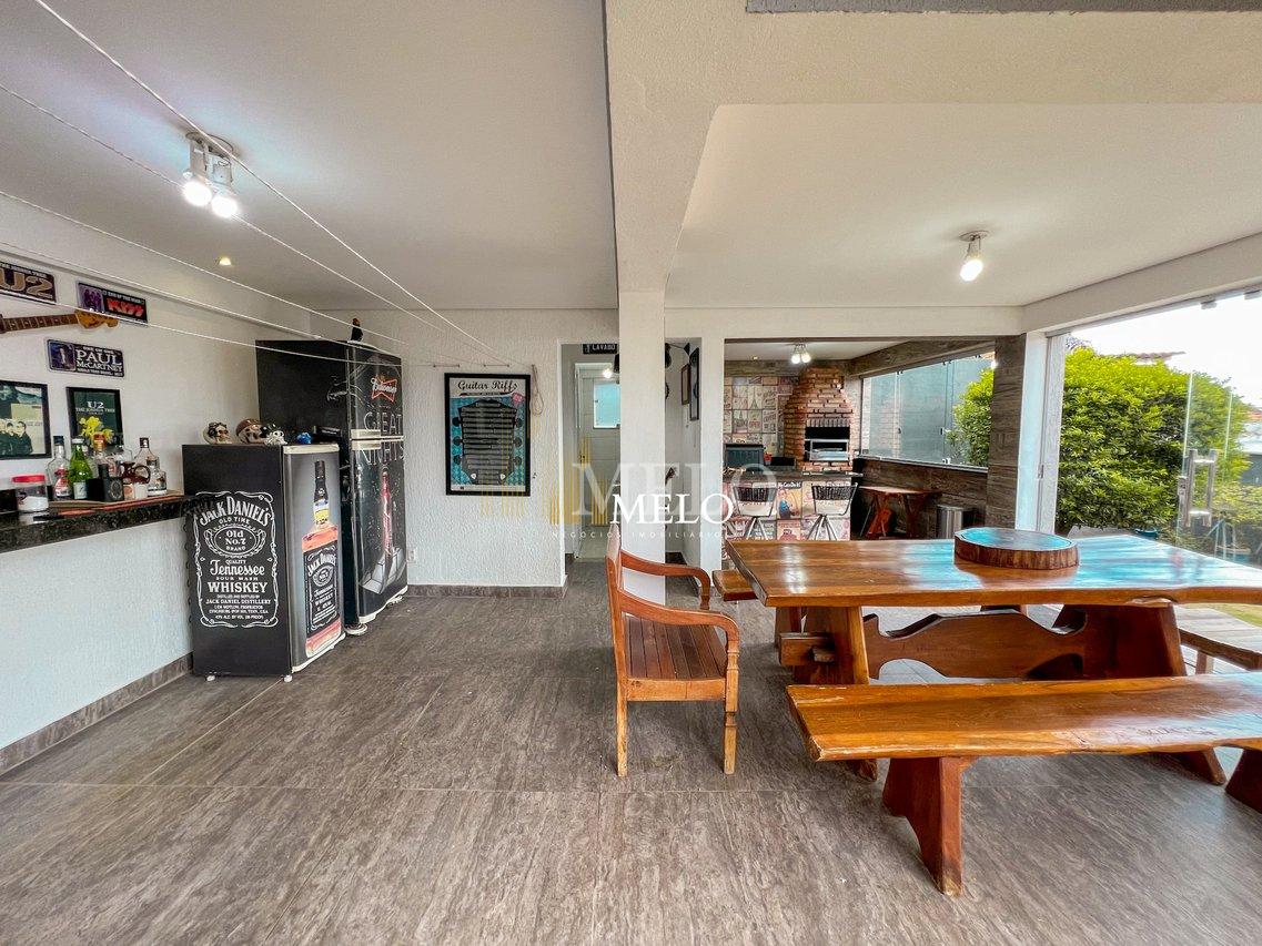 Belíssima casa a venda no TREVO por R$1.420.000,00 - Belo Horizonte - 