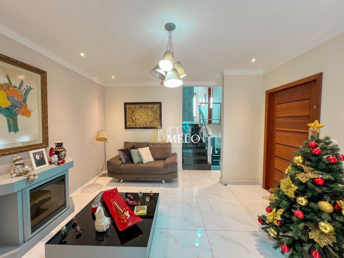 Belíssima casa a venda no TREVO por R$1.420.000,00 - Belo Horizonte - 