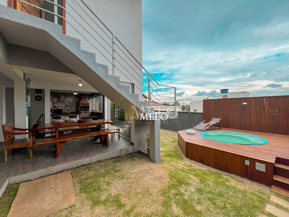 Belíssima casa a venda no TREVO por R$1.420.000,00 - Belo Horizonte - 