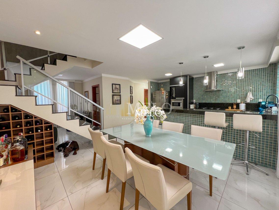 Belíssima casa a venda no TREVO por R$1.420.000,00 - Belo Horizonte - 