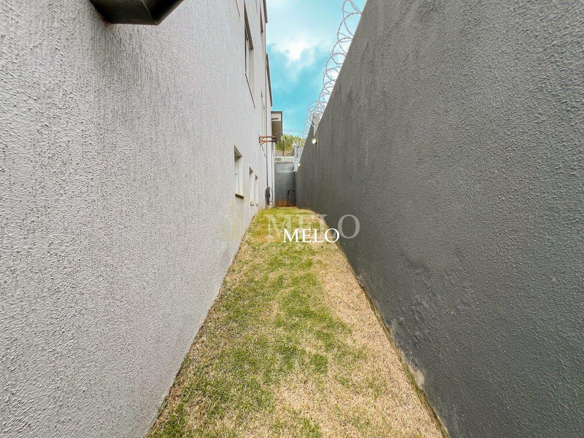 Belíssima casa a venda no TREVO por R$1.420.000,00 - Belo Horizonte - 